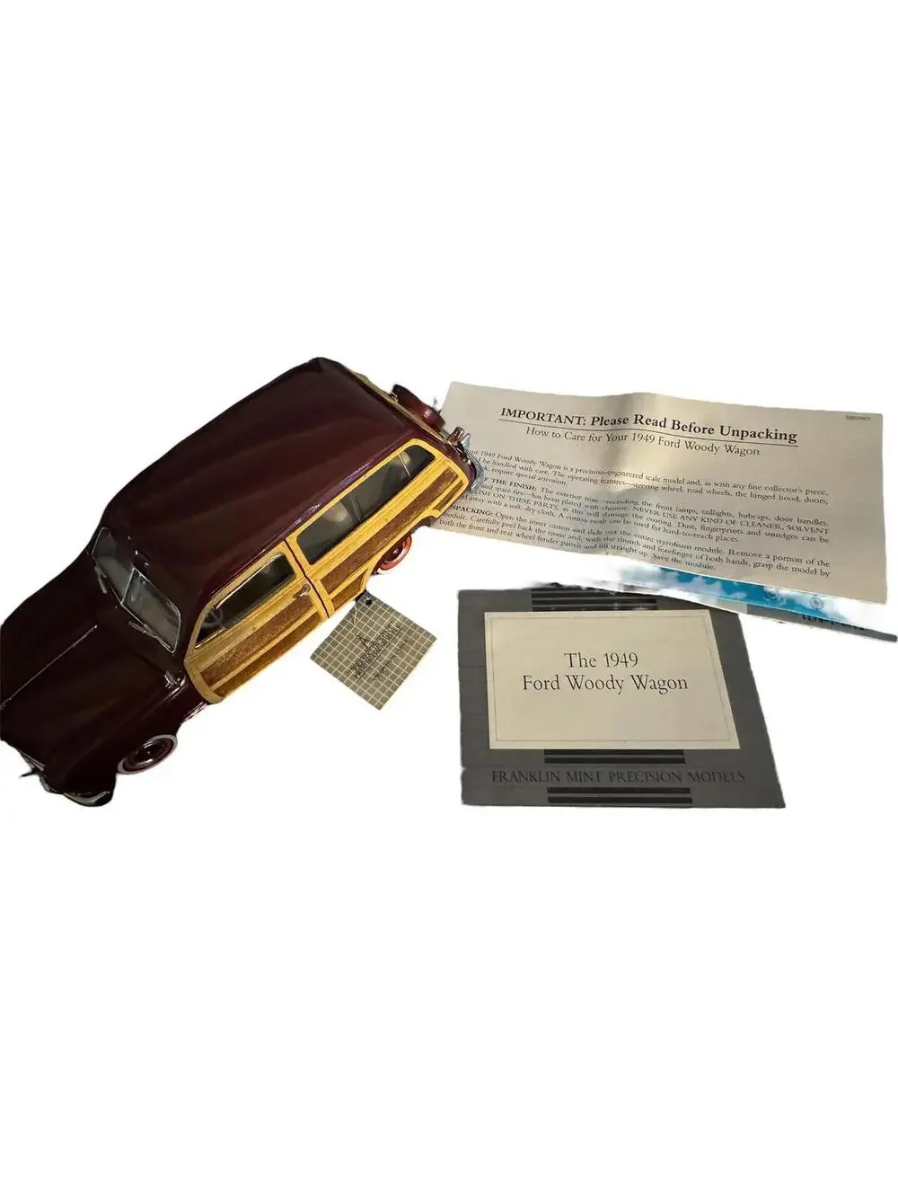 Franklin Mint - 1949 Ford Woody Station Wagon - 1/24 Diecast Scale MINT